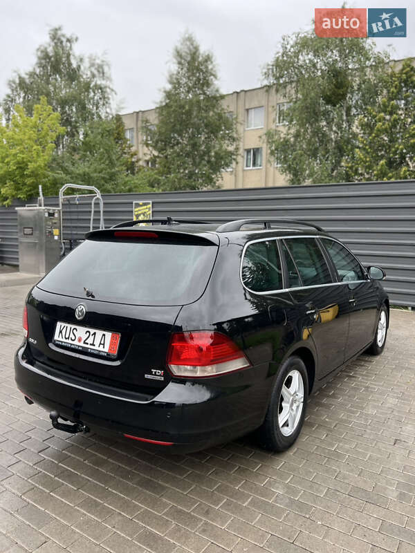 Универсал Volkswagen Golf 2011 в Ковеле