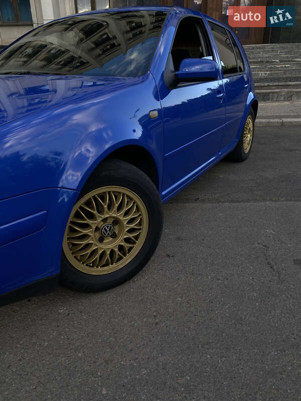 Хэтчбек Volkswagen Golf 1998 в Одессе