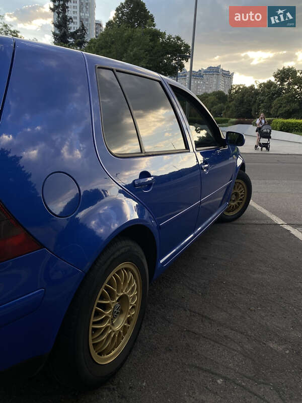 Хэтчбек Volkswagen Golf 1998 в Одессе