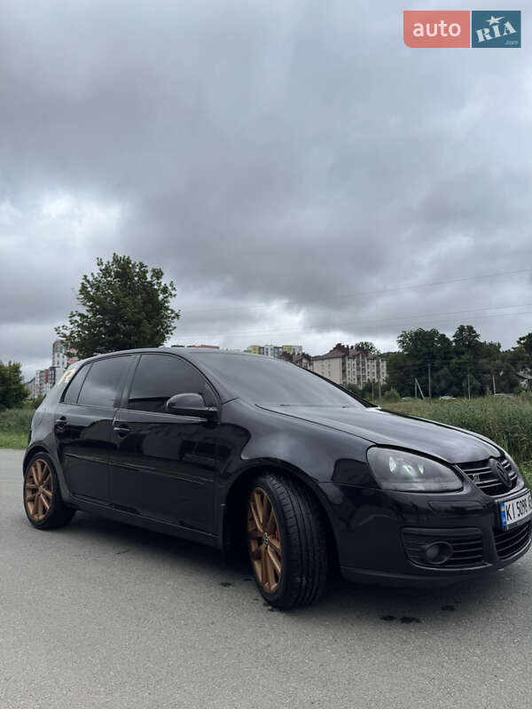 Хэтчбек Volkswagen Golf 2007 в Киеве