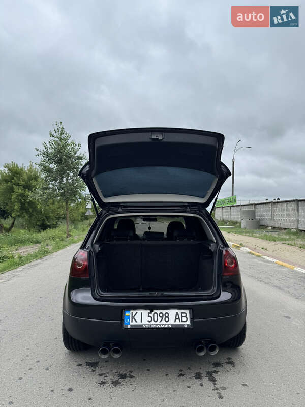 Хэтчбек Volkswagen Golf 2007 в Киеве