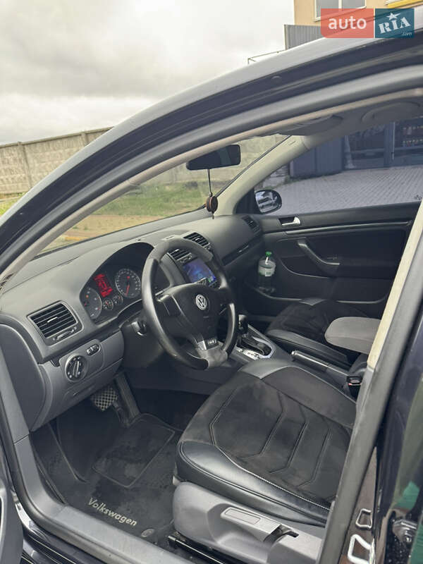 Хэтчбек Volkswagen Golf 2007 в Киеве