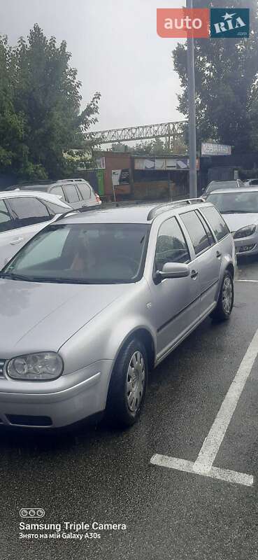 Універсал Volkswagen Golf 2006 в Вишгороді