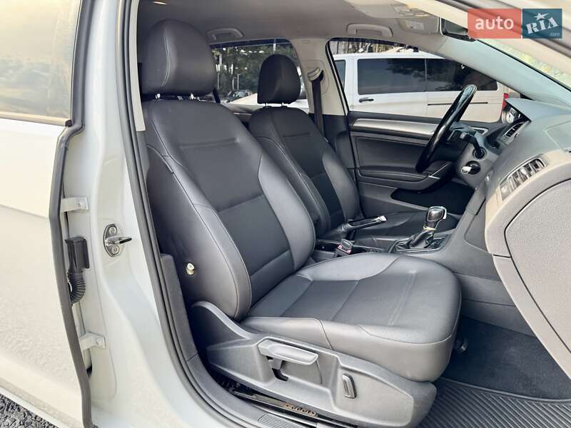 Хэтчбек Volkswagen Golf 2014 в Харькове