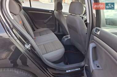Хетчбек Volkswagen Golf 2006 в Могилів-Подільському