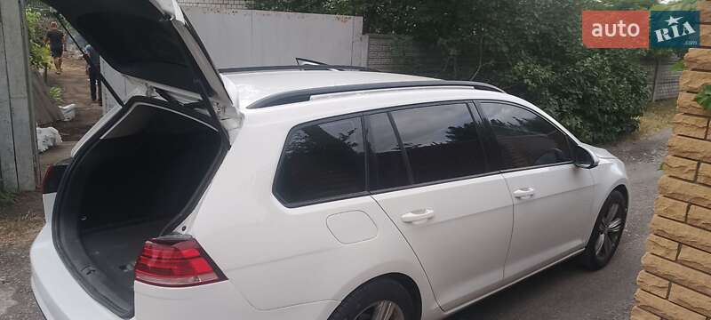 Универсал Volkswagen Golf 2019 в Днепре
