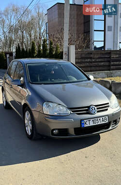 Хэтчбек Volkswagen Golf 2005 в Ивано-Франковске