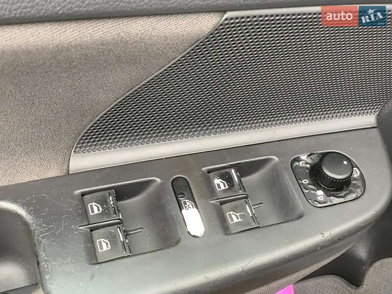 Хэтчбек Volkswagen Golf 2005 в Виннице фото 23 Хэтчбек Volkswagen Golf 2005 в Виннице