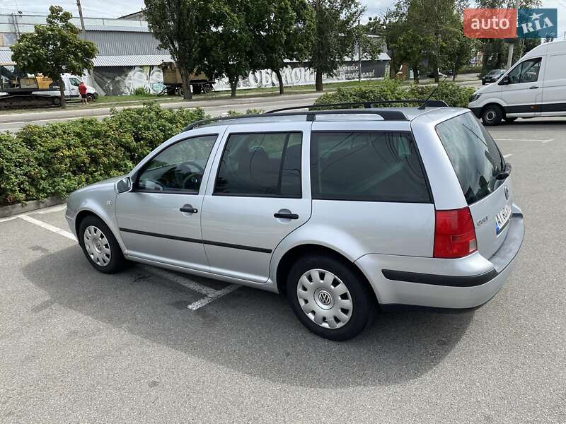 Універсал Volkswagen Golf 2006 в Вишгороді