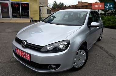 Хэтчбек Volkswagen Golf 2010 в Полтаве