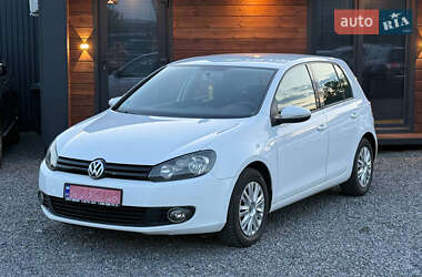 Хетчбек Volkswagen Golf 2010 в Ужгороді
