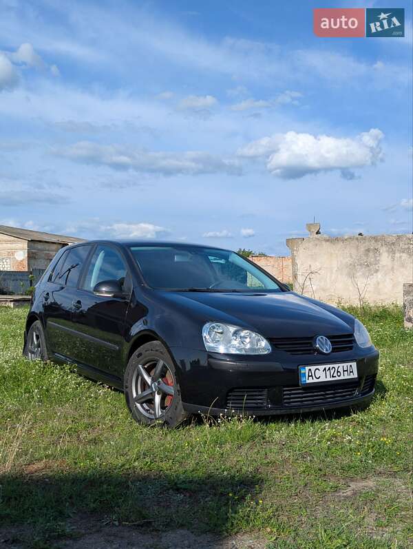Volkswagen Golf 2004