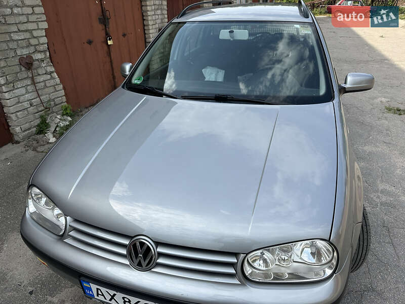 Volkswagen Golf 2001