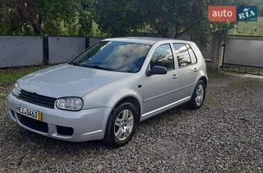 Хэтчбек Volkswagen Golf 2002 в Бучаче