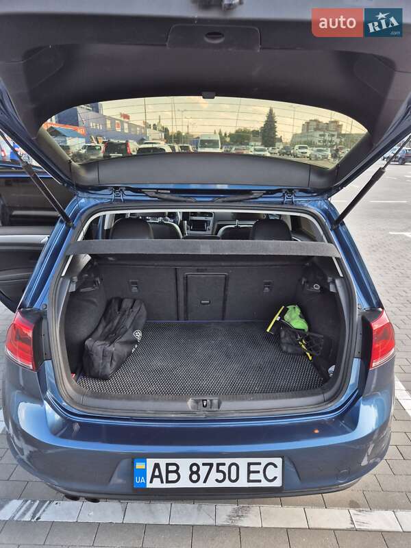 Хетчбек Volkswagen Golf 2015 в Вінниці