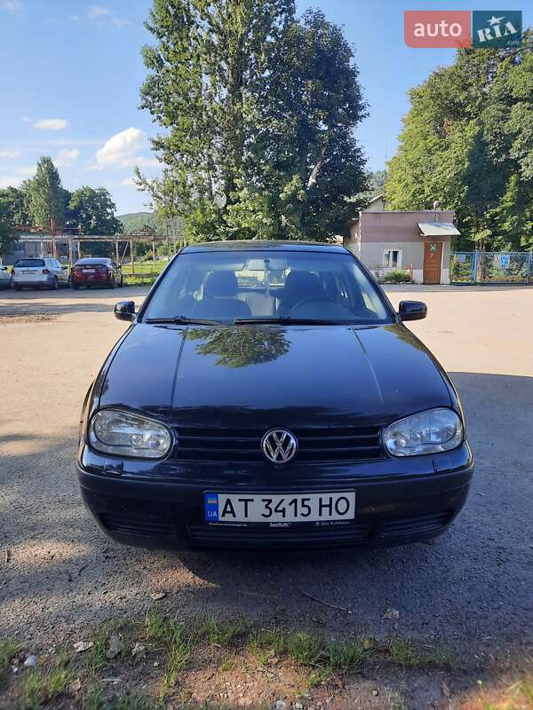Volkswagen Golf 2002