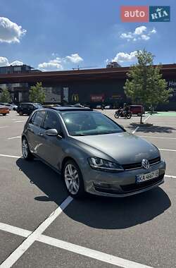 Хэтчбек Volkswagen Golf 2014 в Киеве