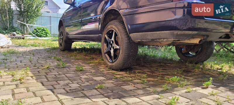 Універсал Volkswagen Golf 1996 в Чернівцях