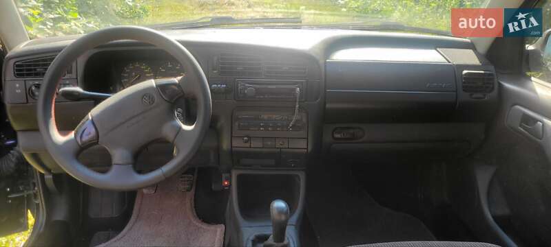 Універсал Volkswagen Golf 1996 в Чернівцях