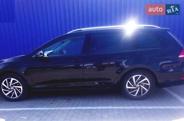 Універсал Volkswagen Golf 2018 в Калуші