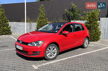Хэтчбек Volkswagen Golf 2016 в Черновцах
