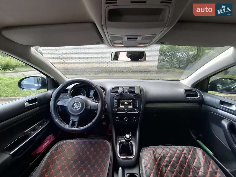 Універсал Volkswagen Golf 2011 в Броварах