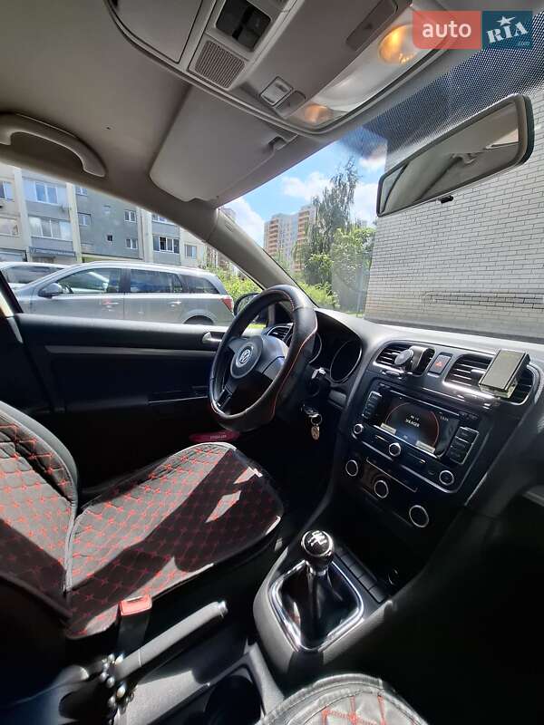 Універсал Volkswagen Golf 2011 в Броварах