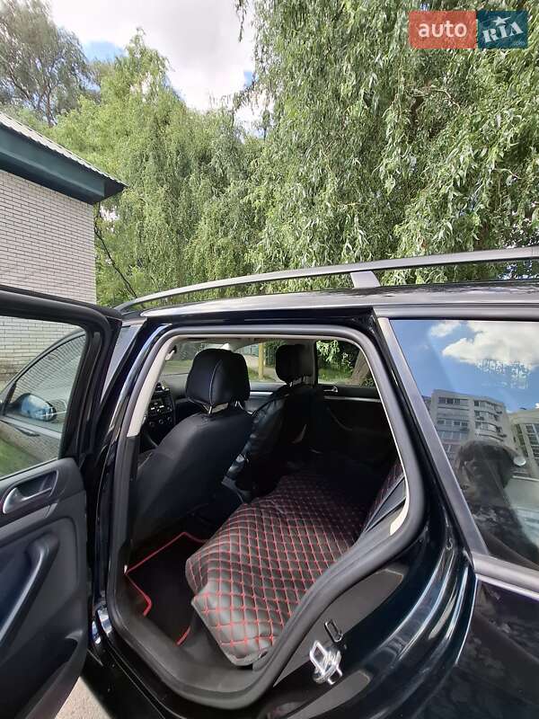 Універсал Volkswagen Golf 2011 в Броварах