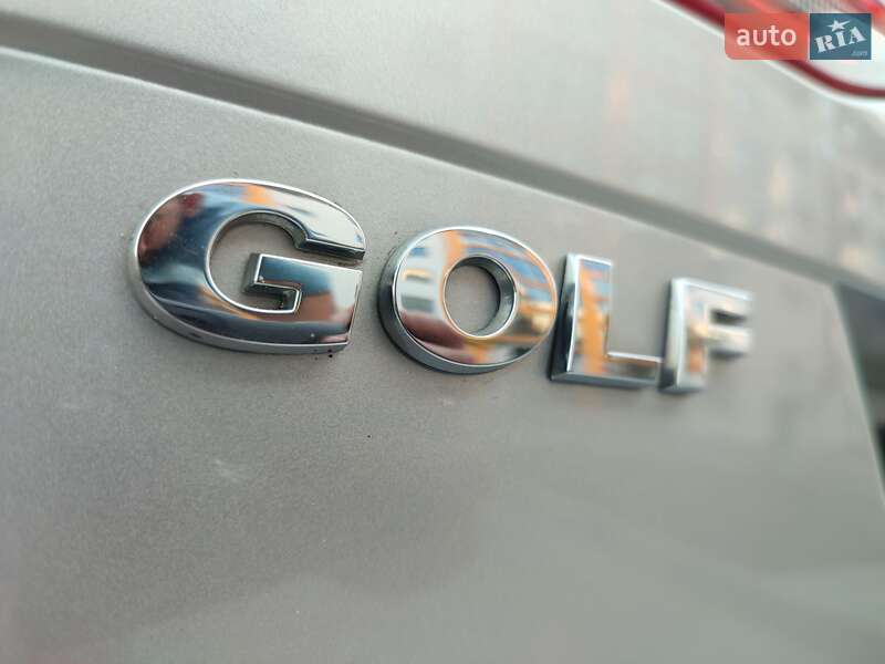 Універсал Volkswagen Golf 2015 в Вінниці