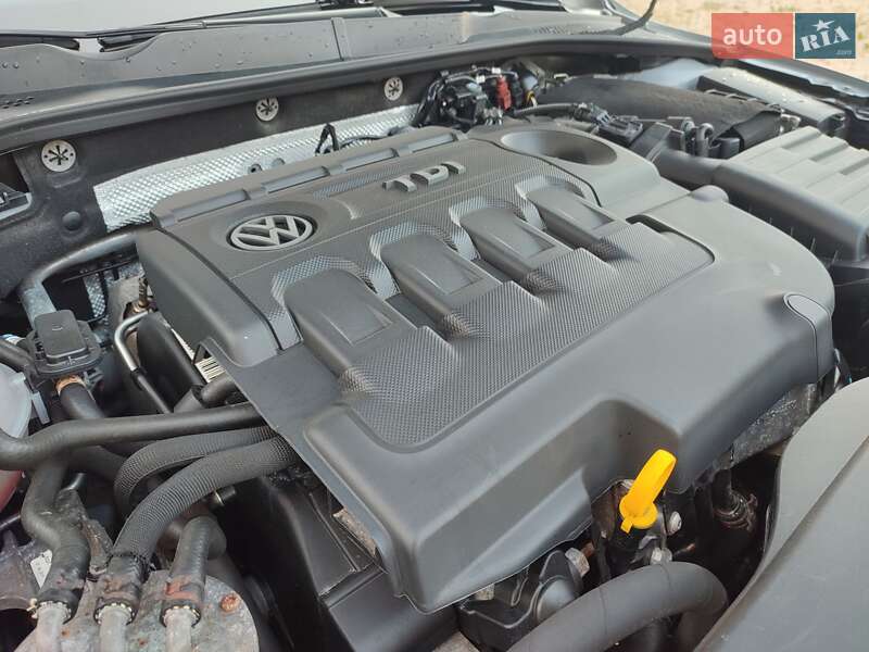 Універсал Volkswagen Golf 2015 в Вінниці