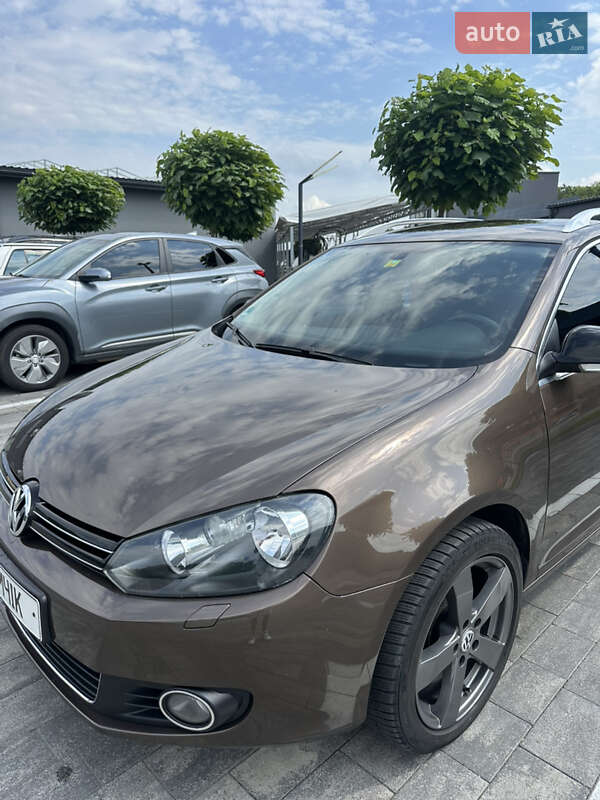 Універсал Volkswagen Golf 2011 в Луцьку