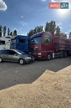 Хетчбек Volkswagen Golf 2004 в Одесі