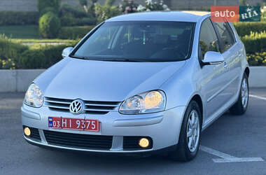 Хэтчбек Volkswagen Golf 2008 в Запорожье