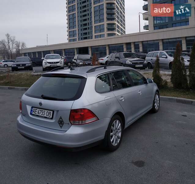 Універсал Volkswagen Golf 2008 в Дніпрі