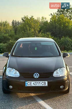 Хэтчбек Volkswagen Golf 2008 в Черновцах