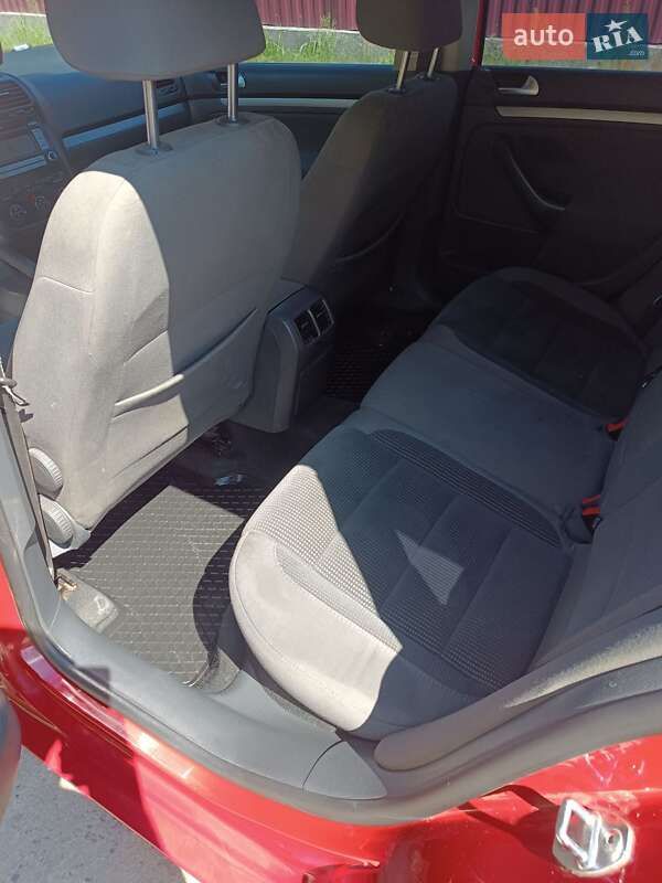 Універсал Volkswagen Golf 2008 в Рівному