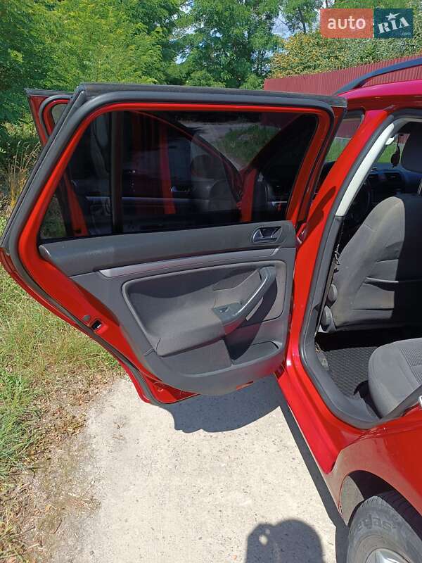 Універсал Volkswagen Golf 2008 в Рівному