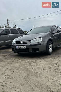Хэтчбек Volkswagen Golf 2005 в Харькове
