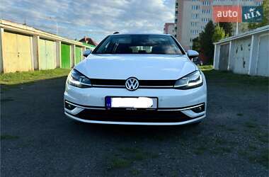 Універсал Volkswagen Golf 2018 в Тячеві