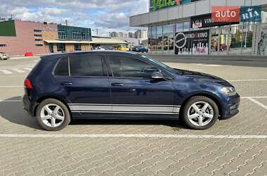 Хэтчбек Volkswagen Golf 2014 в 
