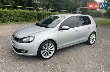 Хетчбек Volkswagen Golf 2010 в Мукачевому
