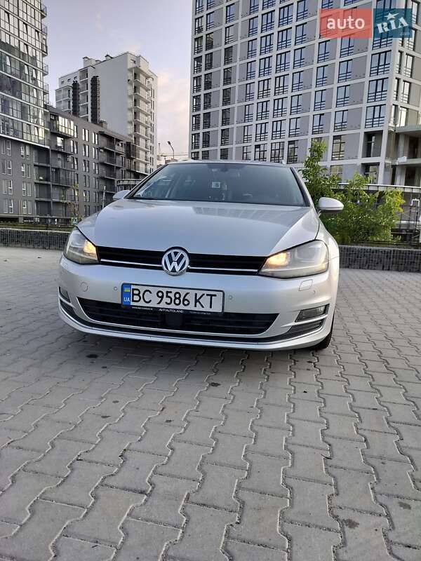 Універсал Volkswagen Golf 2016 в Стрию