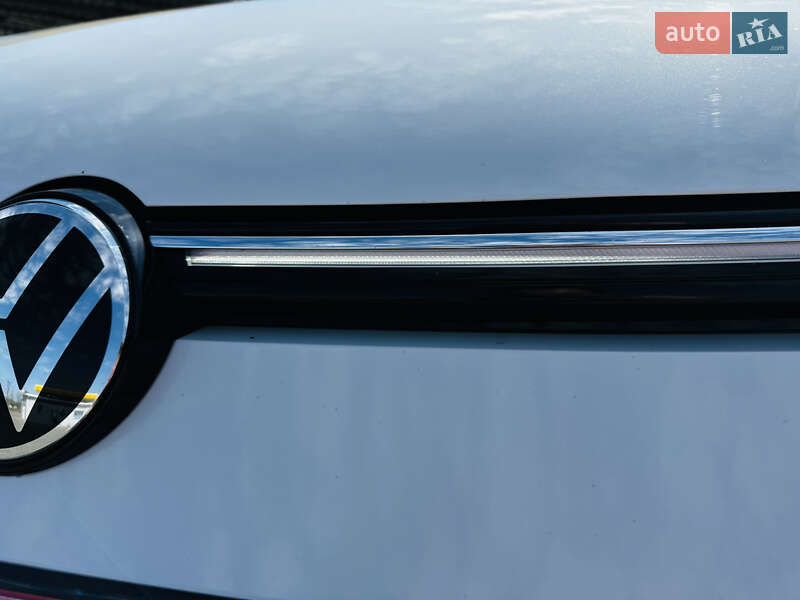 Універсал Volkswagen Golf 2021 в Луцьку