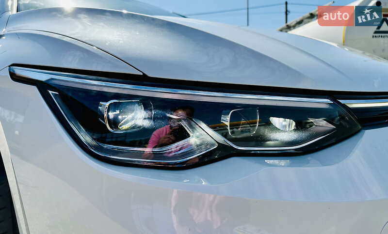 Універсал Volkswagen Golf 2021 в Луцьку