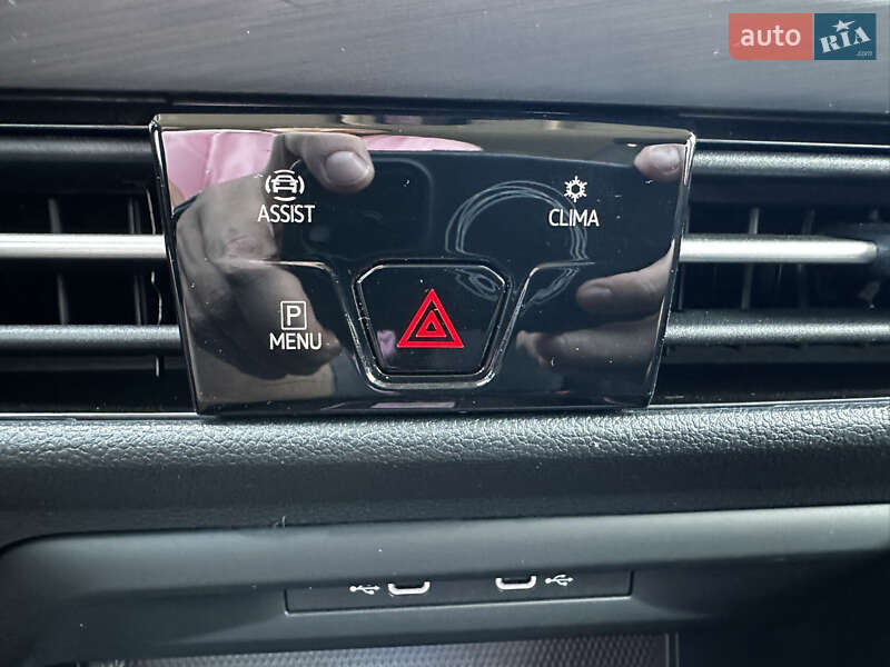 Універсал Volkswagen Golf 2021 в Луцьку