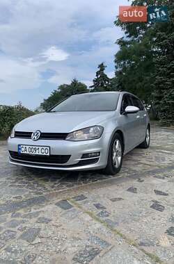 Універсал Volkswagen Golf 2014 в Черкасах