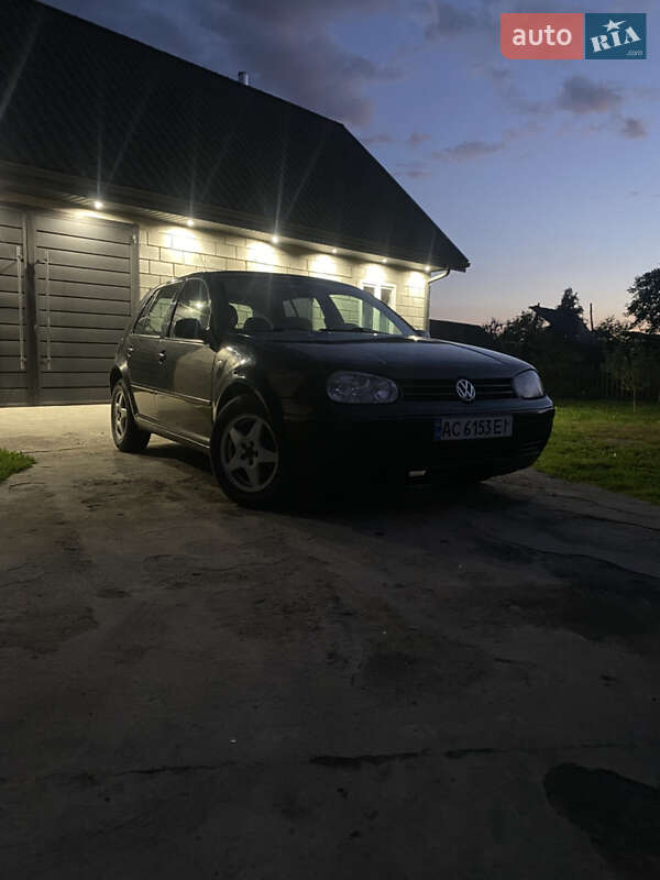 Volkswagen Golf 1998