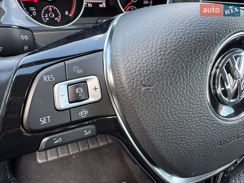 Універсал Volkswagen Golf 2018 в Києві