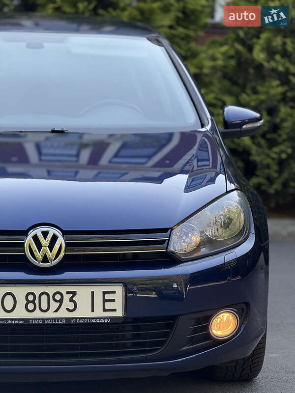 Хетчбек Volkswagen Golf 2010 в Ужгороді