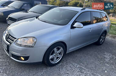 Універсал Volkswagen Golf 2009 в Ужгороді